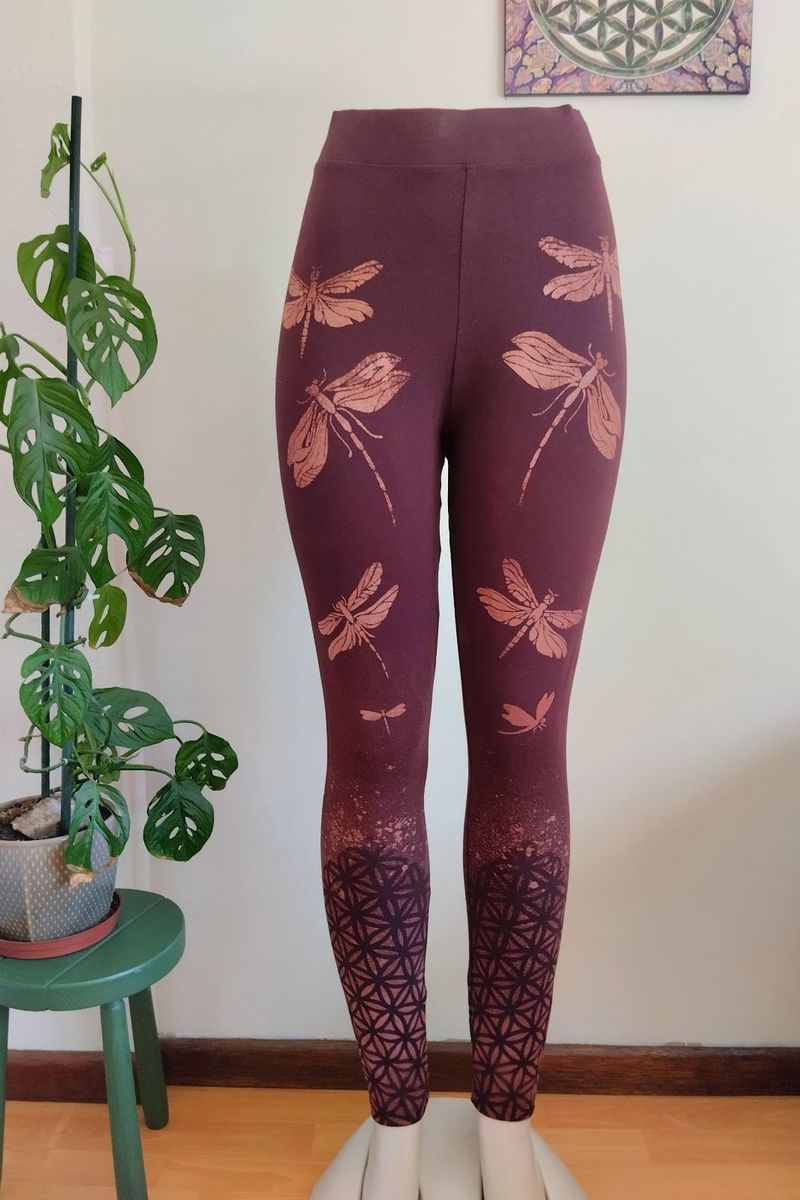 Burgundy GeoVinty leggings with sacred dragonfly patterns