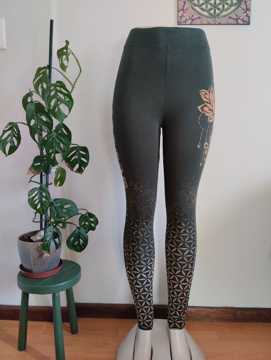 Green and yellow GeoVinty leggings with sacred geometry patterns