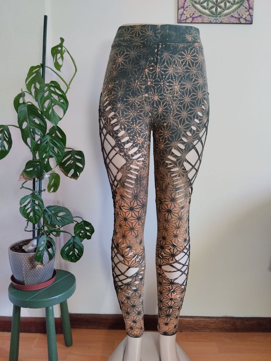 GeoVinty slit-weave leggings with Japanese hemp flower pattern