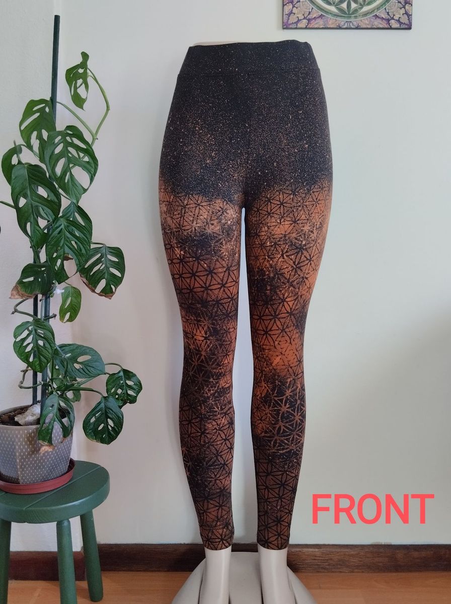Dark gradient sacred geometry leggings